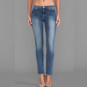 J Brand Skinny Leg in Tone